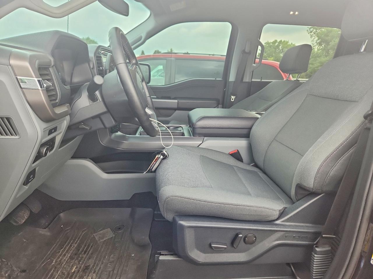 2025 Ford F150 XLT