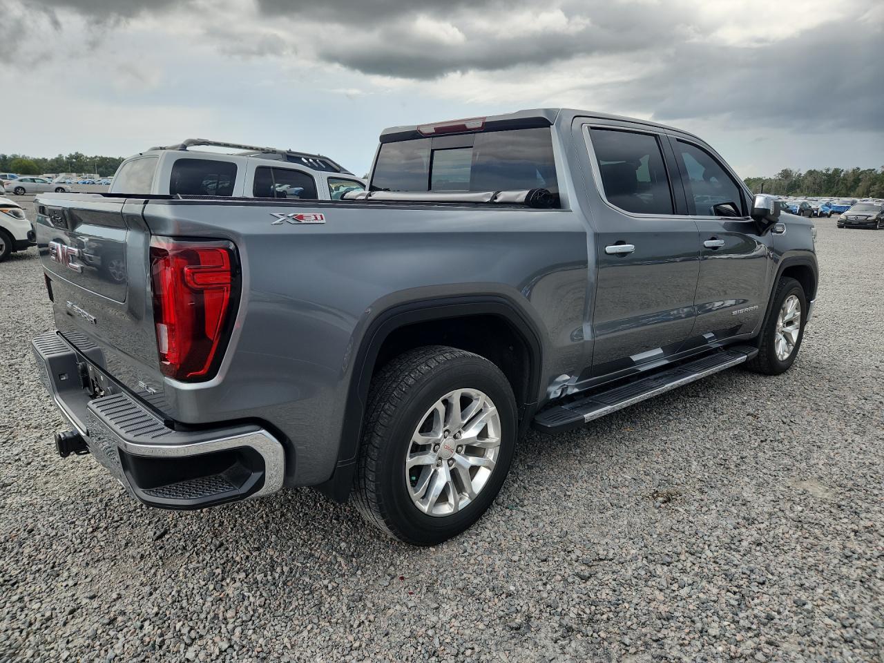 2021 GMC Sierra K1500 SLT