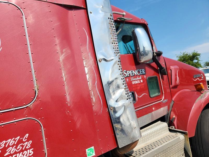 2012 Kenworth T800 Semi Truck