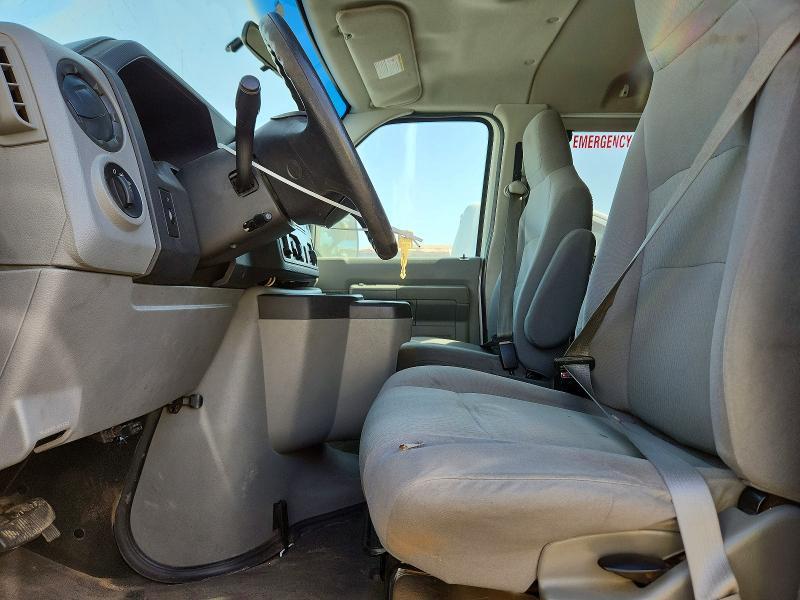 2011 Ford Econoline E350 Super Duty Wagon