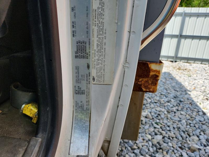 2004 Sterling L 7500