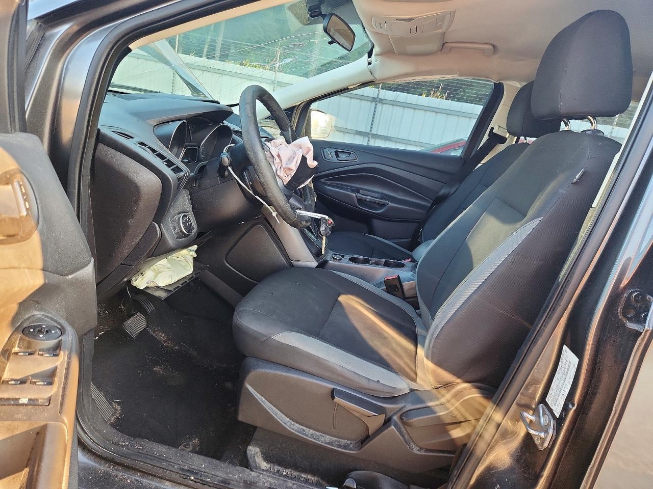 2016 Ford Escape S