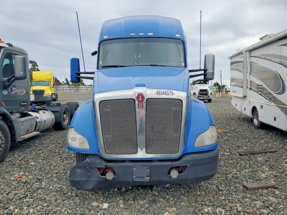 2020 Kenworth T680 Semi Truck