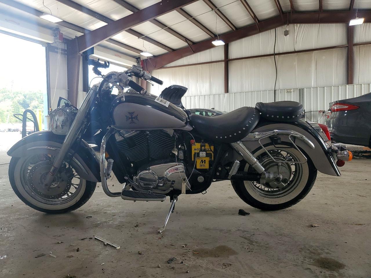 1998 Honda VT1100 C3