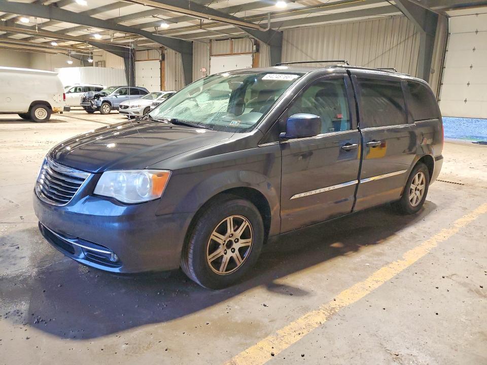 2012 Chrysler Town & Country Touring