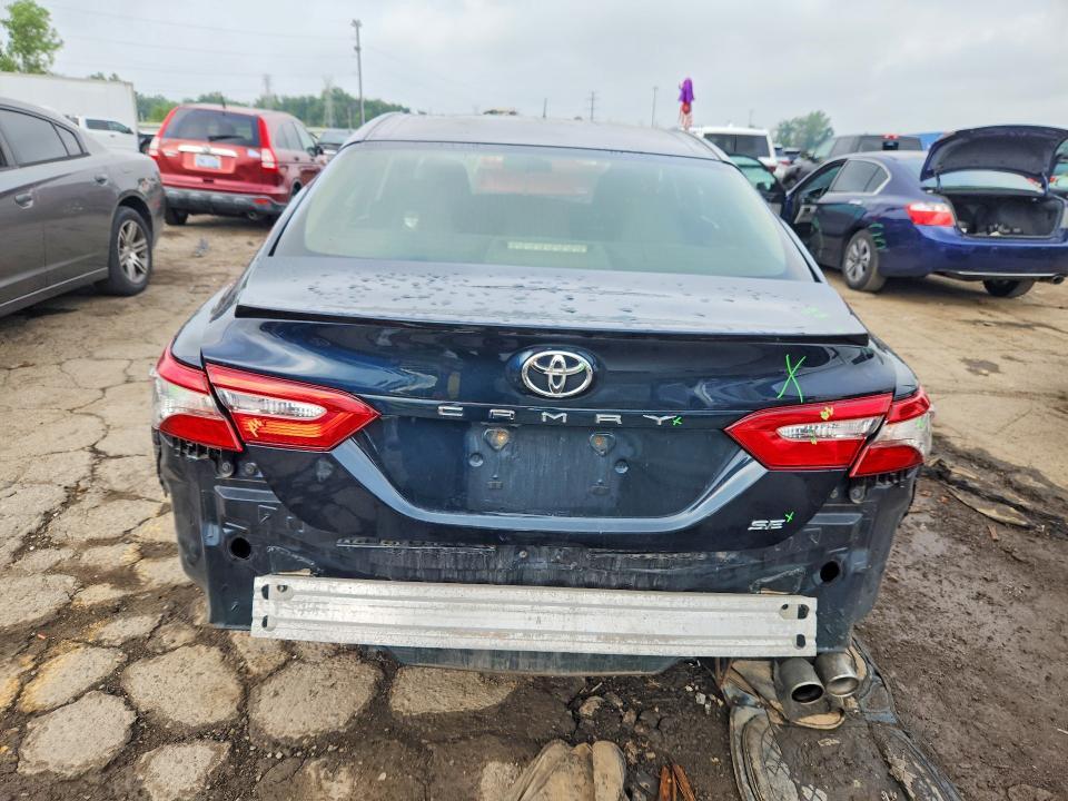 2018 Toyota Camry se