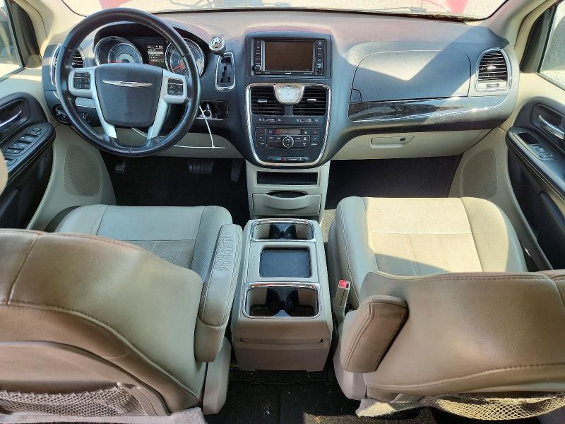 2013 Chrysler Town & Country Touring