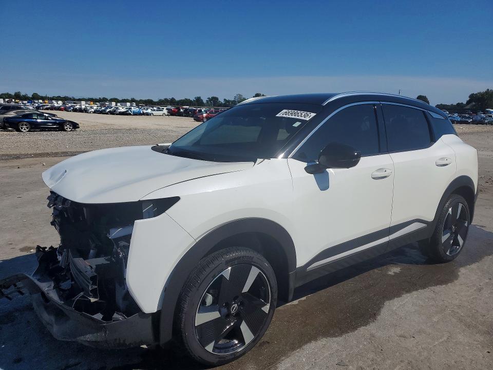 2025 Nissan Kicks sr