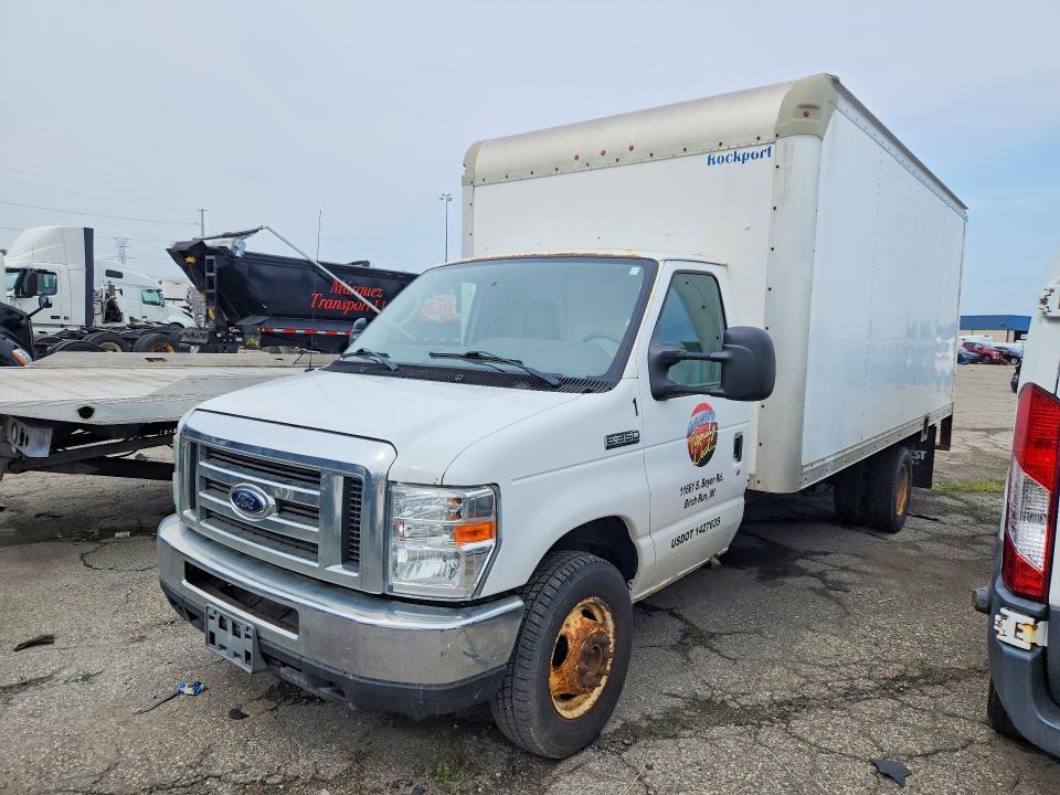 2017 Ford E350 BOX Truck