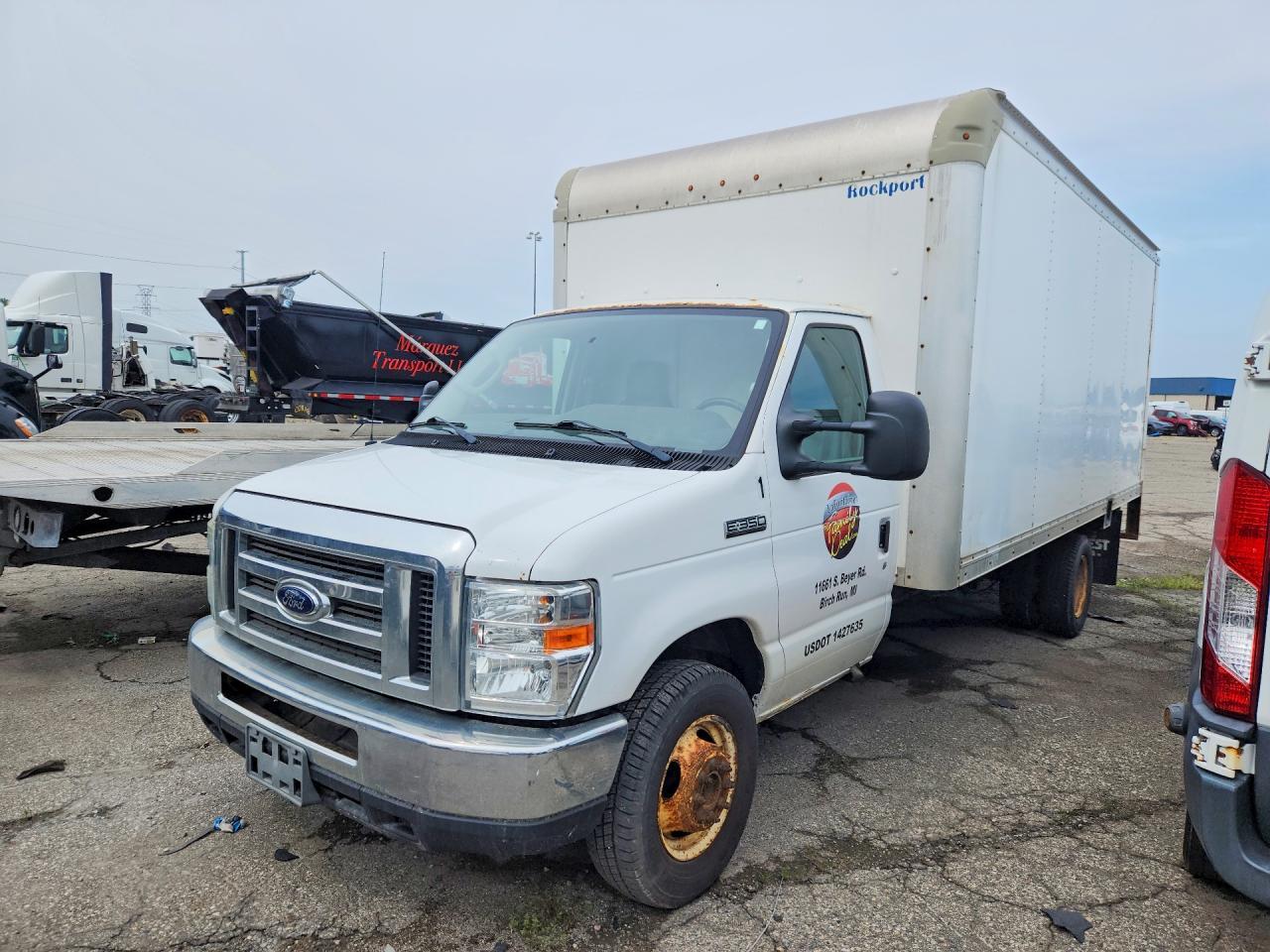 2017 Ford E350 BOX Truck