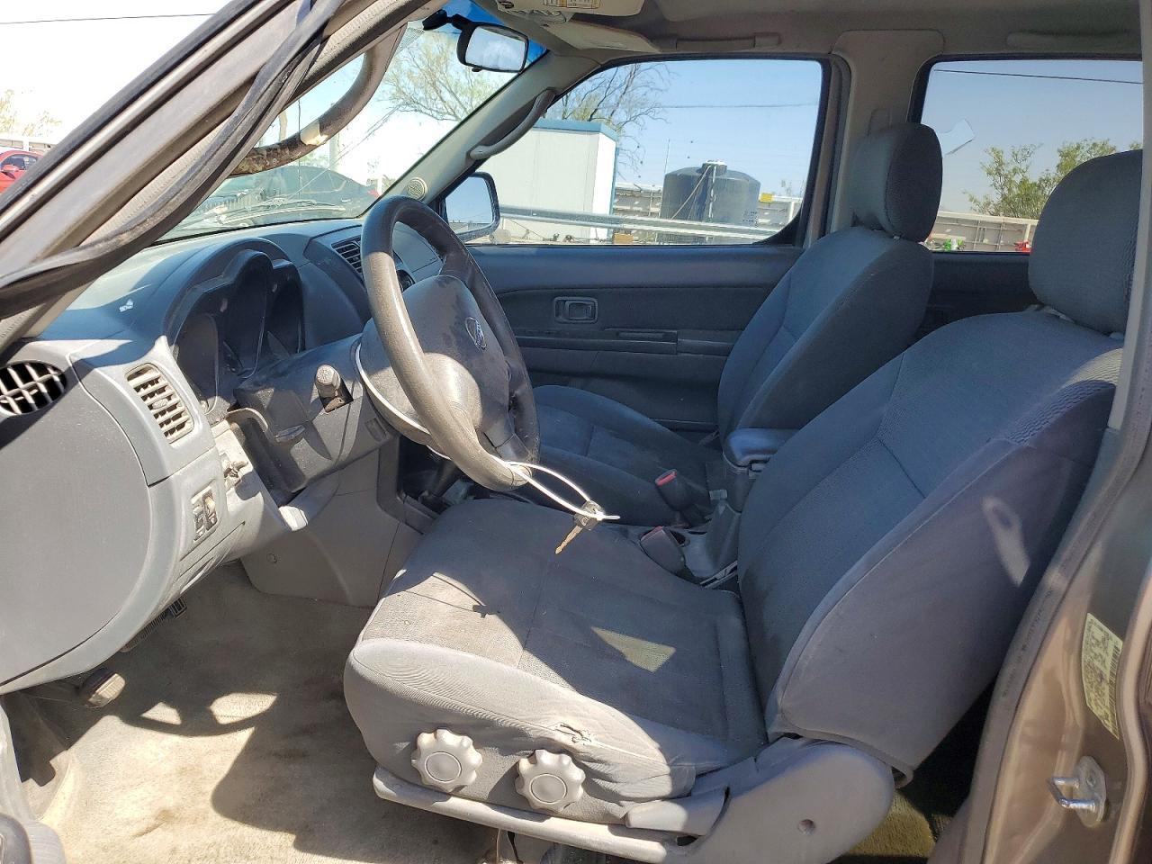 2004 Nissan Frontier XE-V6