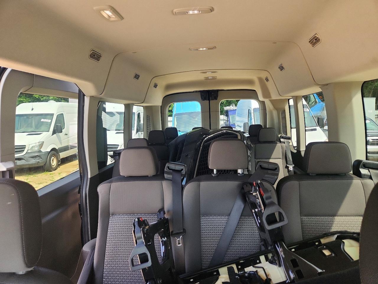 2025 Ford Transit-350