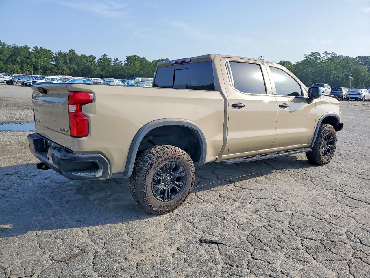 2023 Chevrolet Silverado K1500 ZR2
