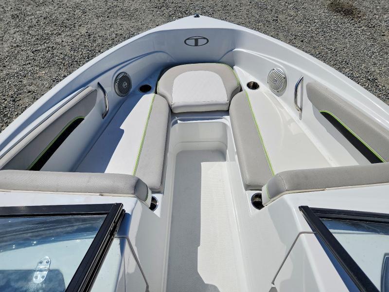 2020 APX Boat