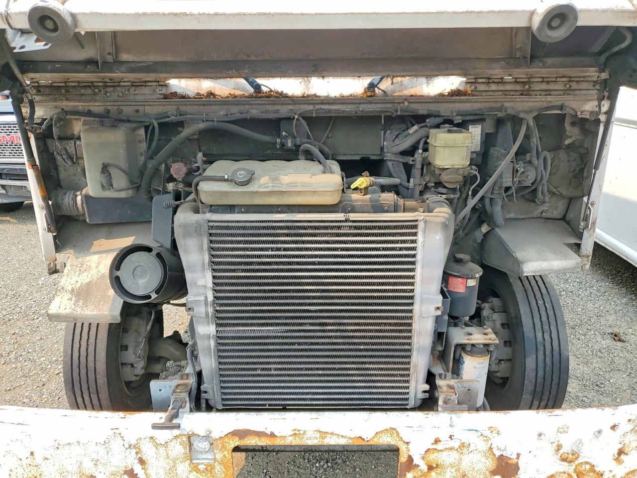 2007 Freightliner Chassis M Line WALK-IN Van