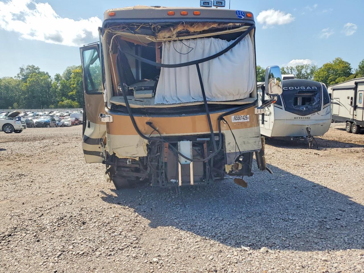 2005 Roadmaster Rail 2005 Endeavor RV