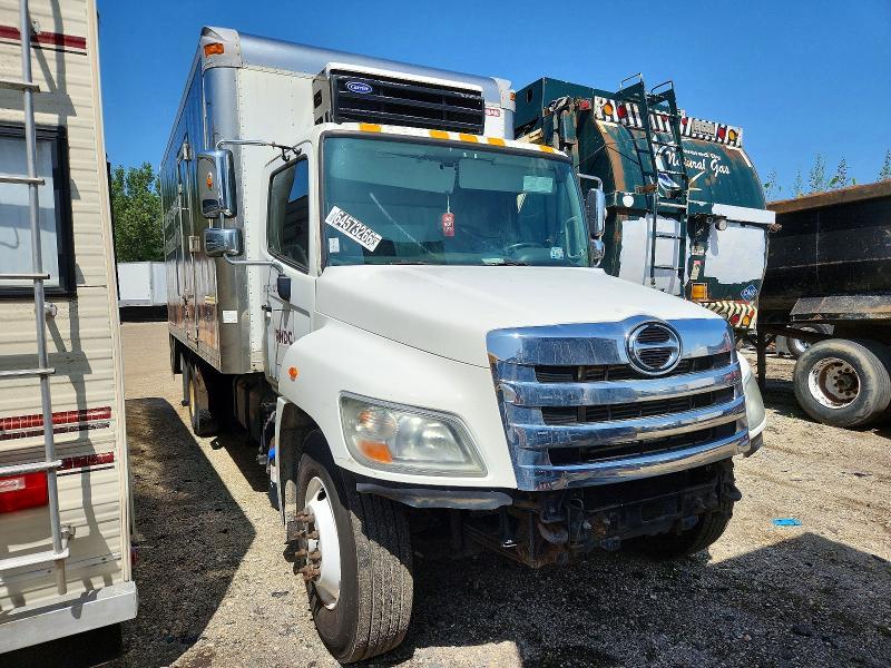 2013 Hino 258/268 Refrigerated BOX Truck