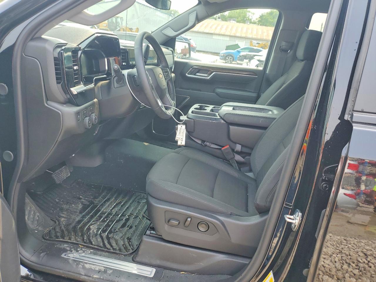 2026 Chevrolet Silverado K1500 LT