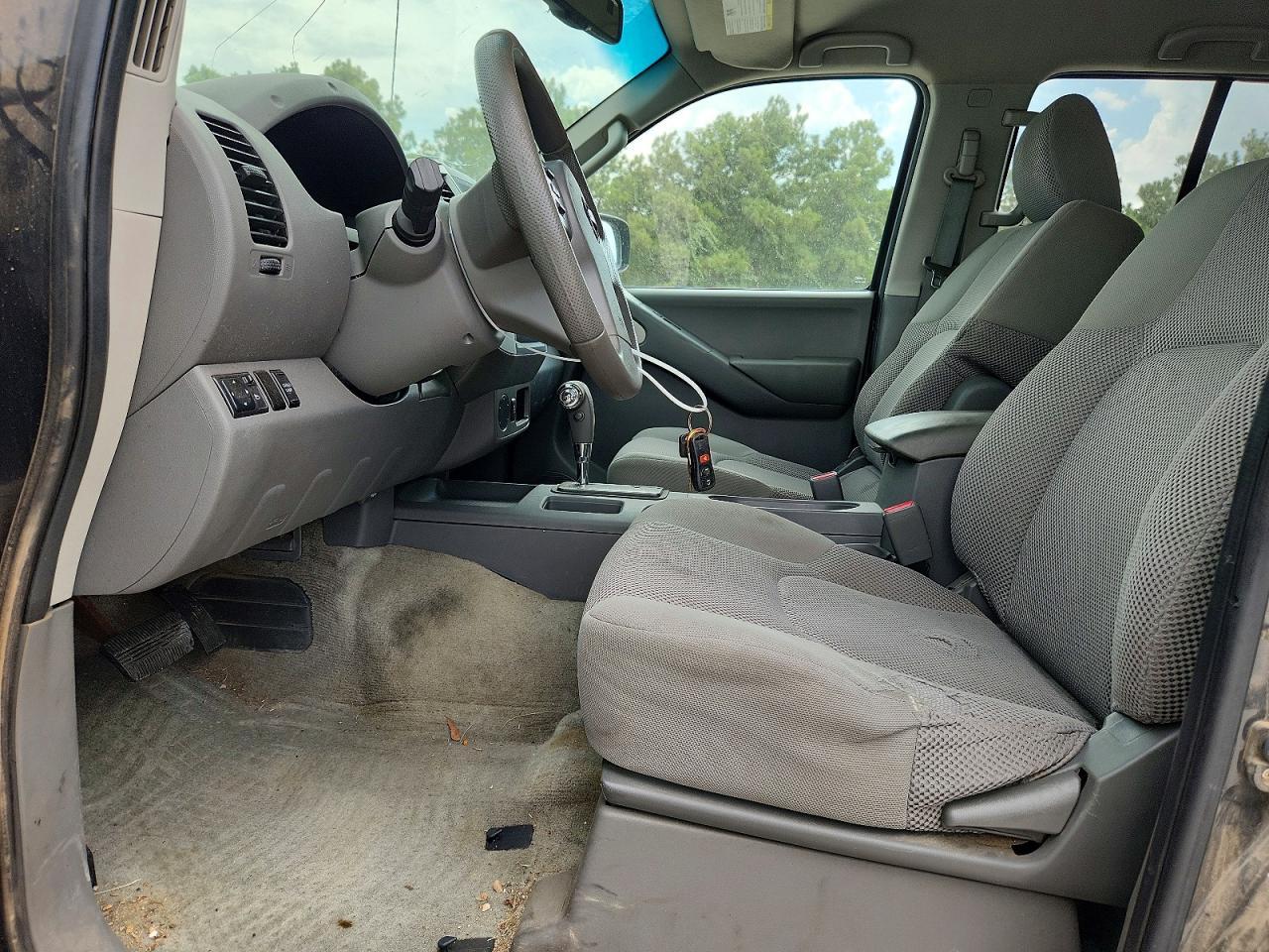 2012 Nissan Frontier SV V6