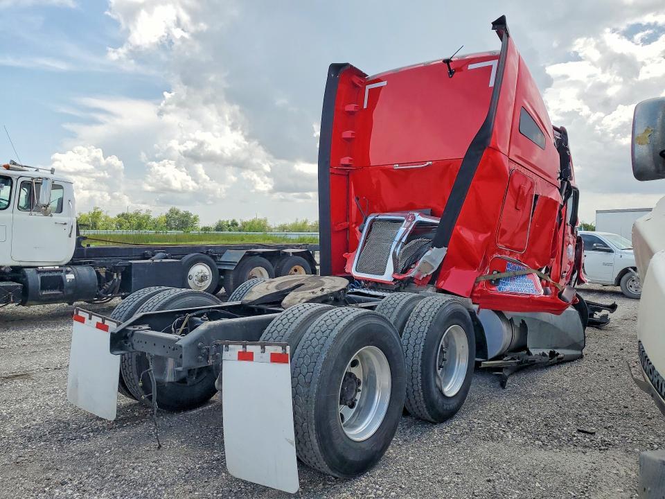 2021 Kenworth T680 Semi Truck