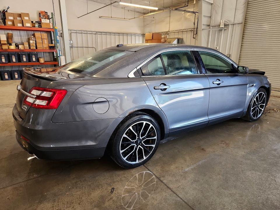 2018 Ford Taurus sel