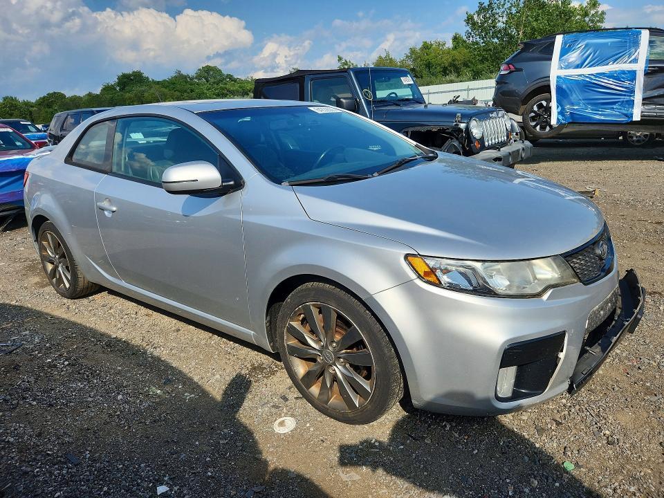 2013 KIA Forte Koup sx