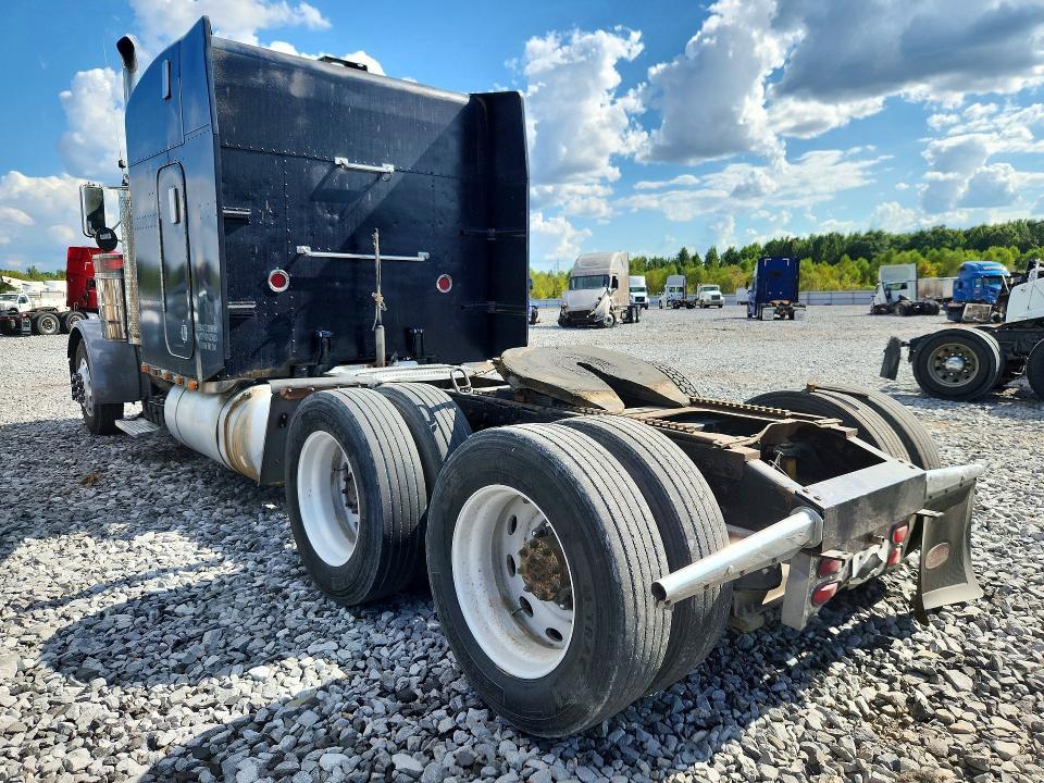 1997 Peterbilt 379 Semi Truck