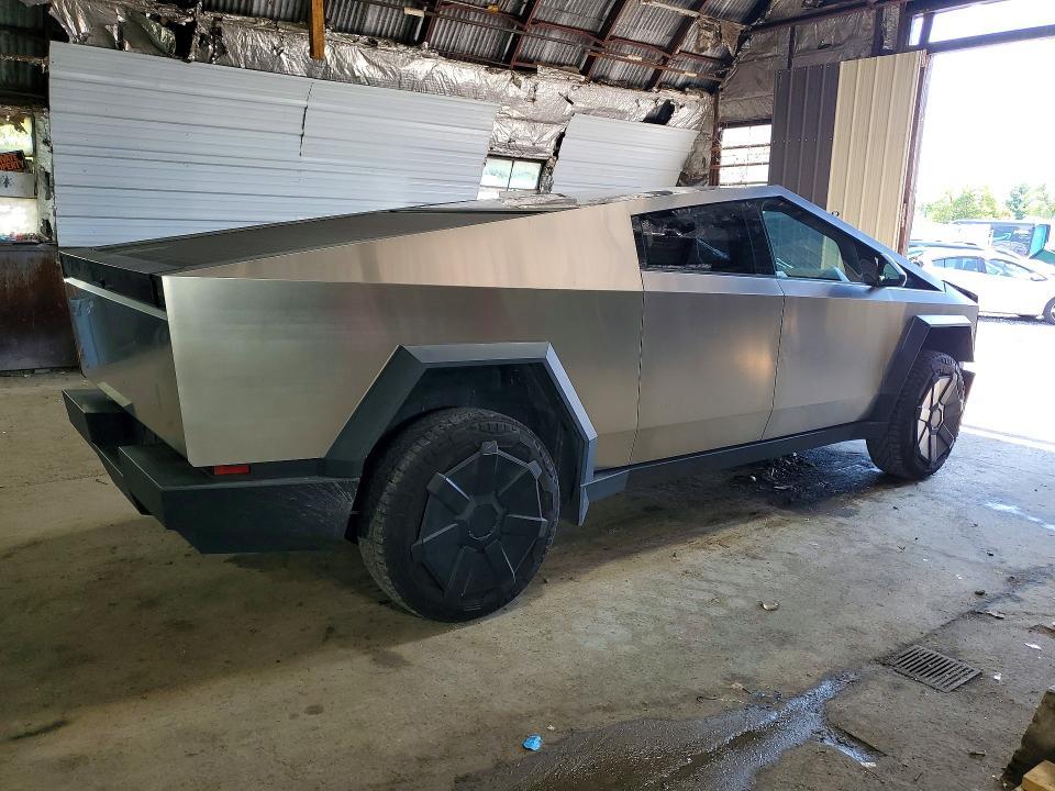 2024 Tesla Cybertruck