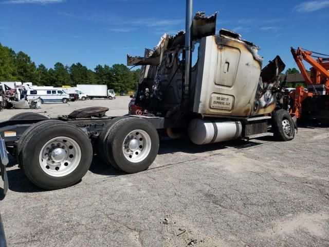 2013 Freightliner Cascadia 125