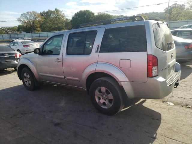 2006 Nissan Pathfinder LE