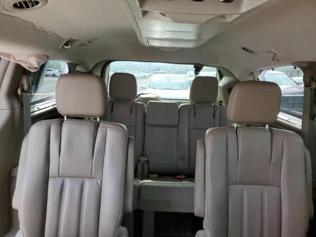 2014 Chrysler Town & Country Touring