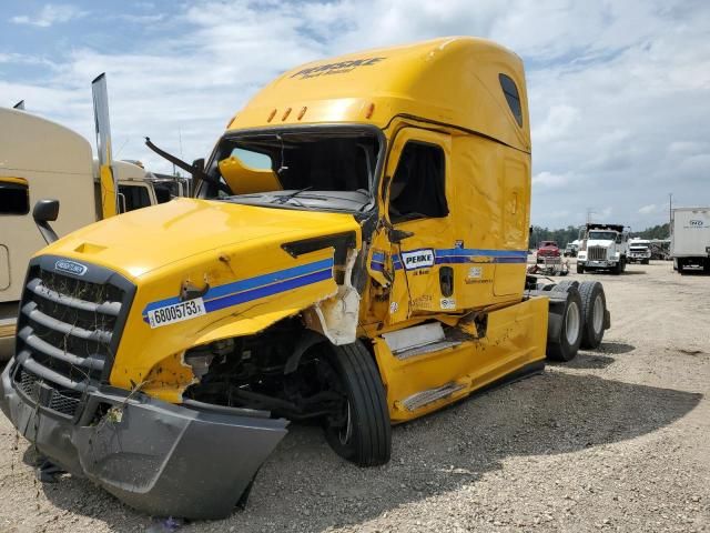 2022 Freightliner Cascadia 126