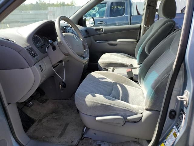 2009 Toyota Sienna ce