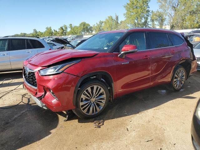 2021 Toyota Highlander Hybrid Platinum