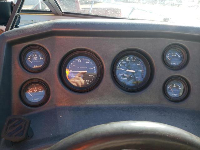 1989 Maxum Boat