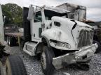 2017 Peterbilt 348