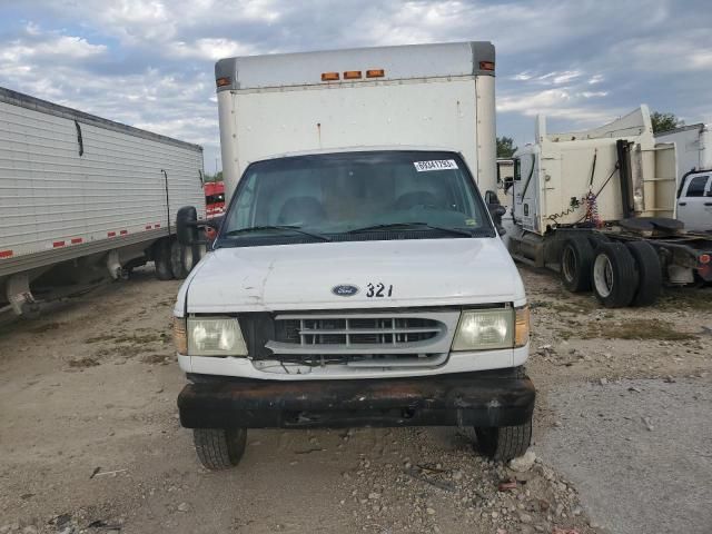 2002 Ford Econoline E350 Super Duty Cutaway Van