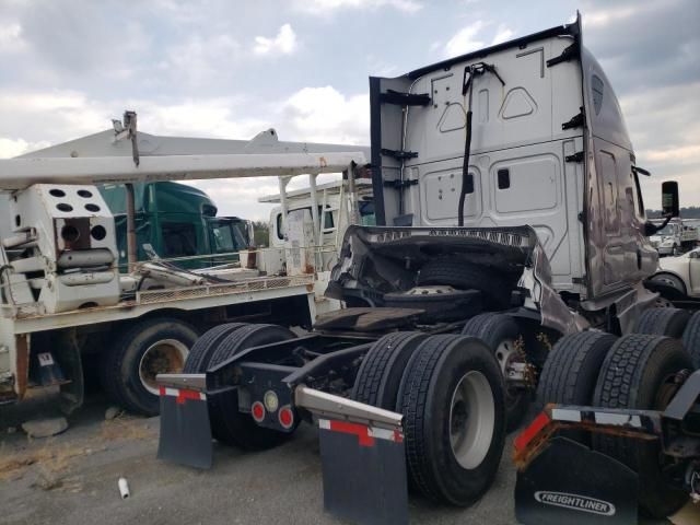 2017 Freightliner Cascadia 125