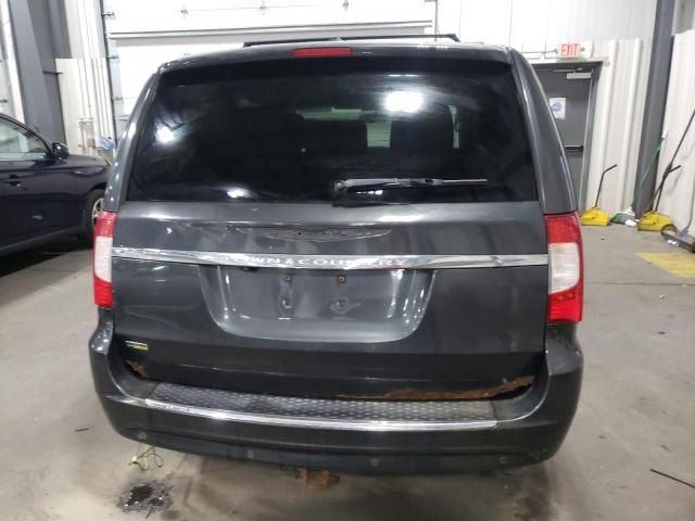 2012 Chrysler Town & Country Touring