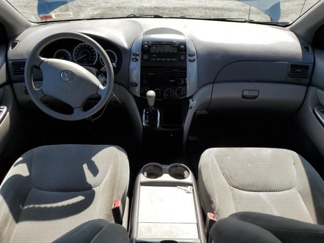 2009 Toyota Sienna ce