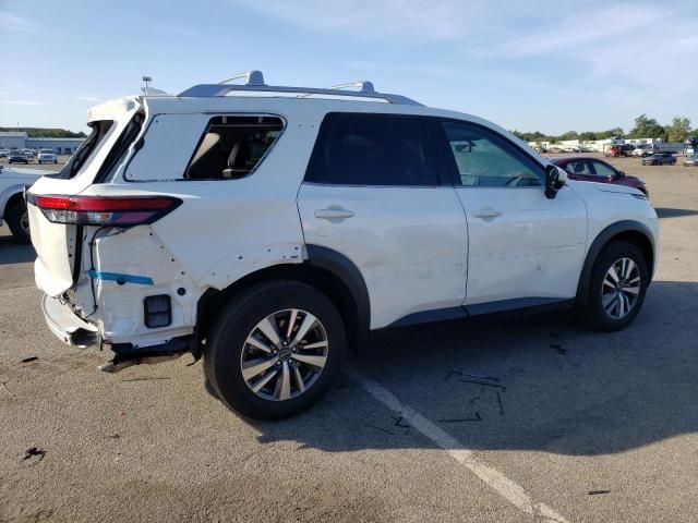2023 Nissan Pathfinder SL