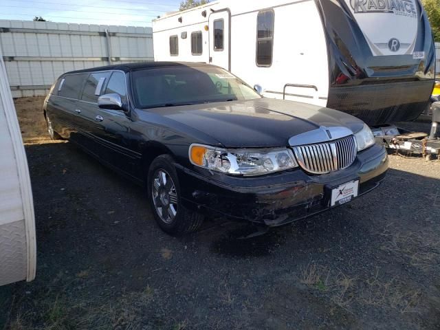 2001 Lincoln Town Car Executive