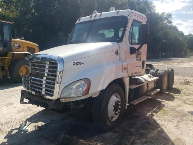 2014 Freightliner Cascadia 125