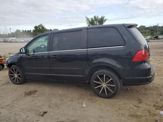 2010 Volkswagen Routan SEL