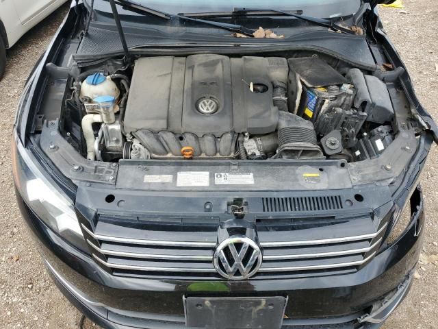 2013 Volkswagen Passat SE