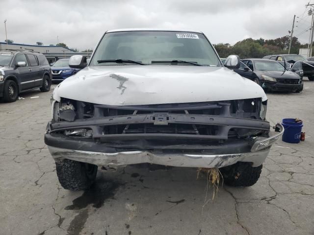 2001 Chevrolet Silverado C1500