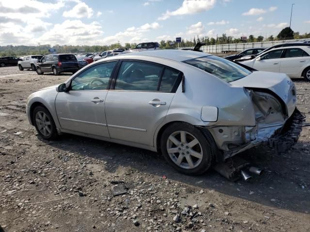 2004 Nissan Maxima SE