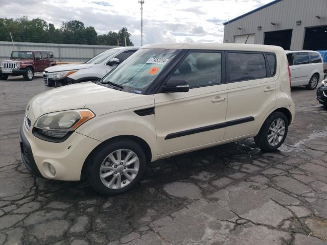 2013 KIA Soul +