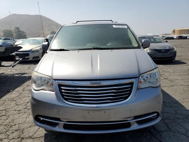 2016 Chrysler Town & Country Touring