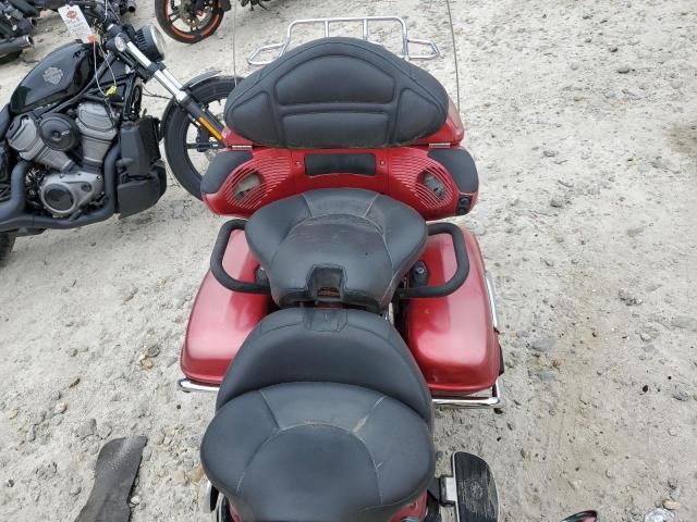 2000 Yamaha XVZ13 TF